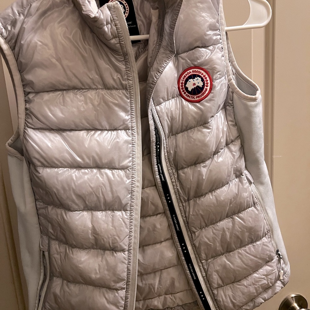 Canada Goose Down Puffer Vest Small